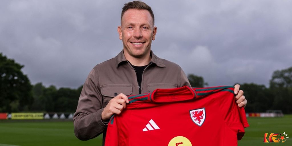 Craig Bellamy đang mang tới một không khí rất khác trên sân tập | Keolive247